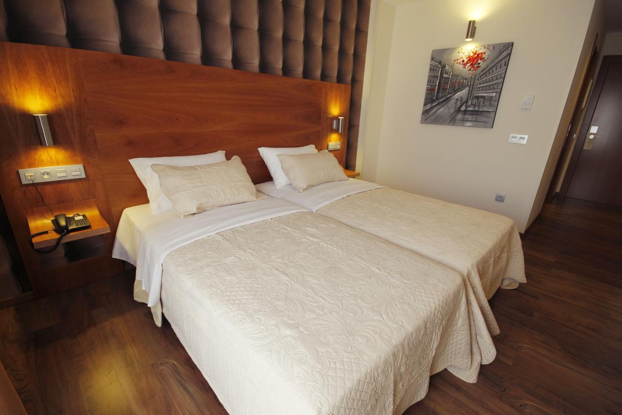 Hotel Boutique Villa Erina By Bossh Hotels - Adults Recommended Manilva Eksteriør billede