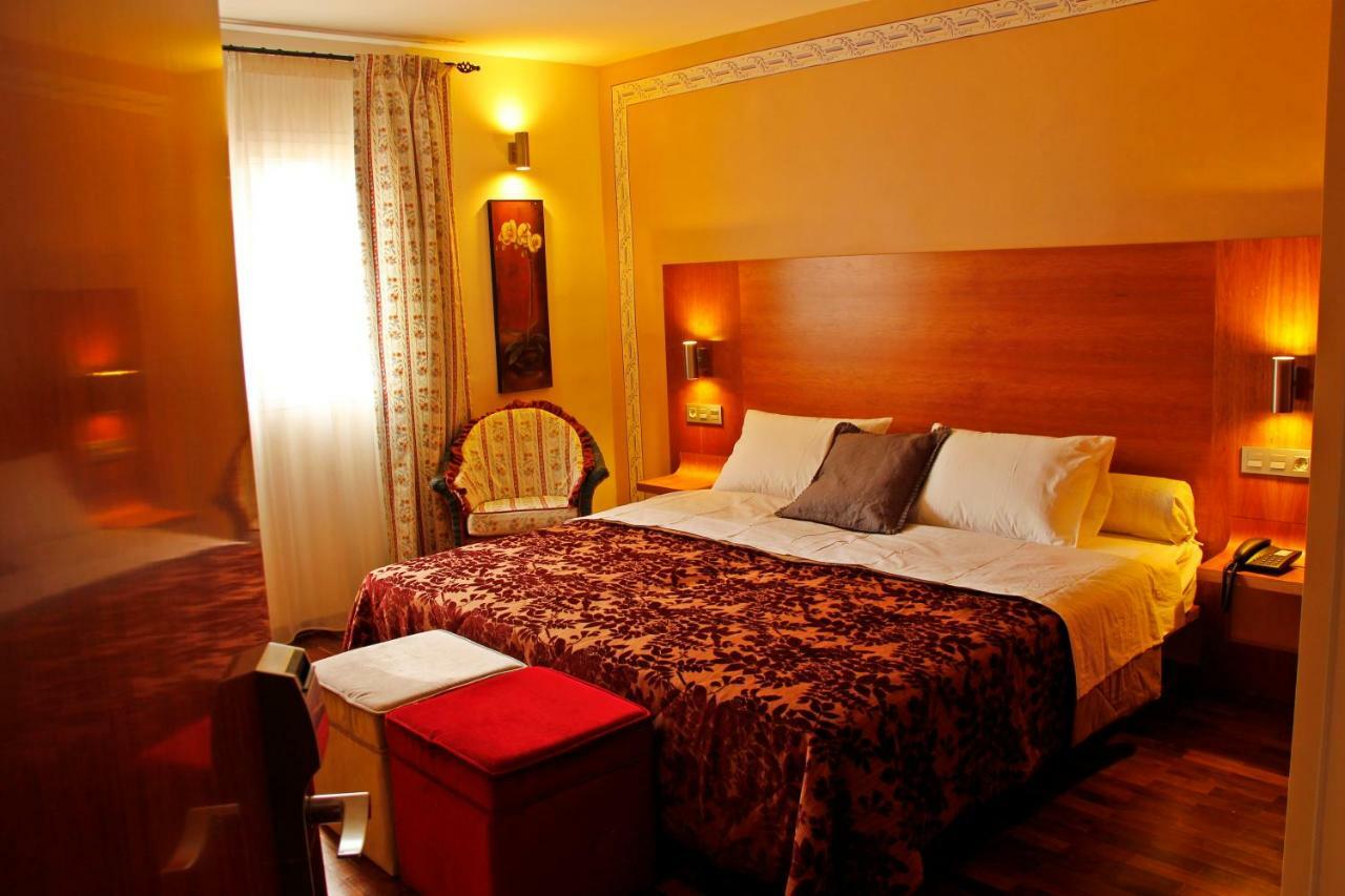 Hotel Boutique Villa Erina By Bossh Hotels - Adults Recommended Manilva Eksteriør billede
